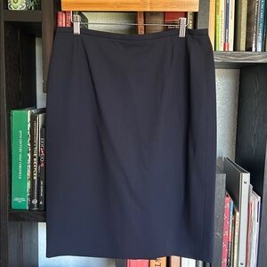 Escada Margaretha Ley 100% New Wool Classic Navy Pencil Skirt